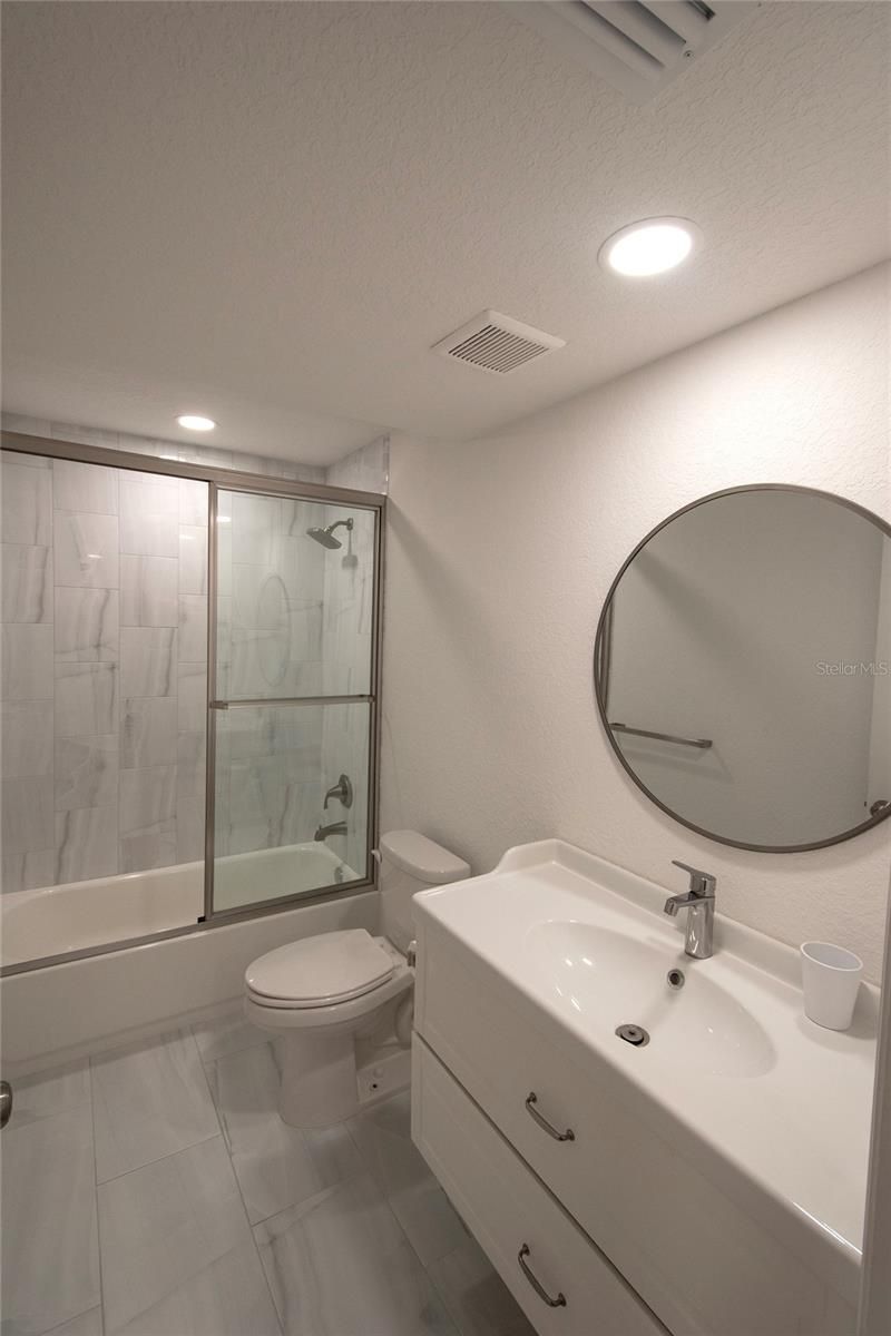 648 Cohen Way, Sarasota, FL 34236 Photo