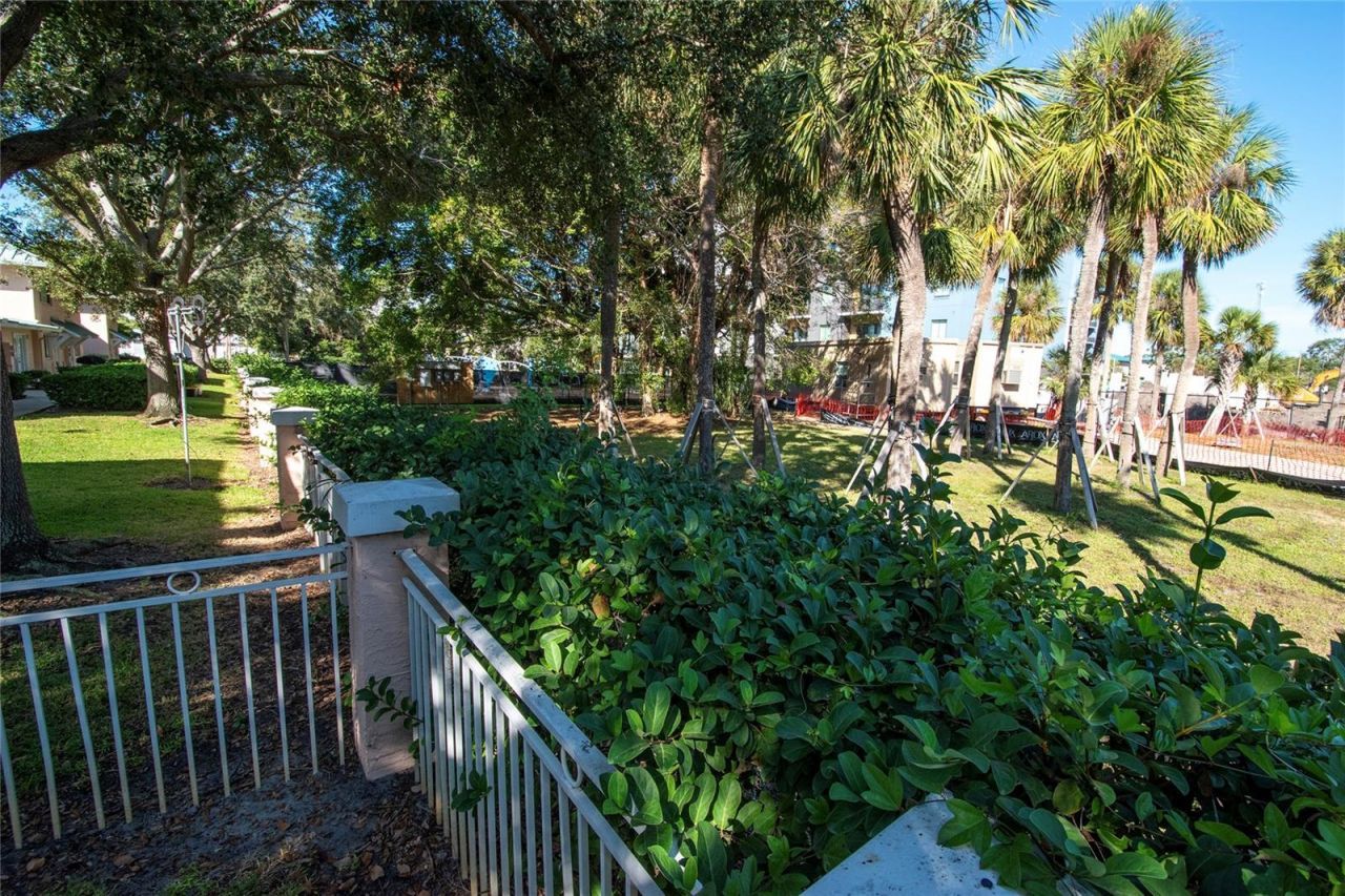 648 Cohen Way, Sarasota, FL 34236 Photo