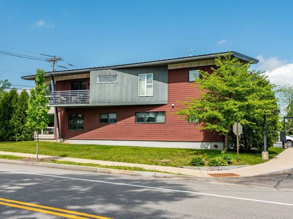 677 Dennett Street, Unit 1, Portsmouth, NH 03801