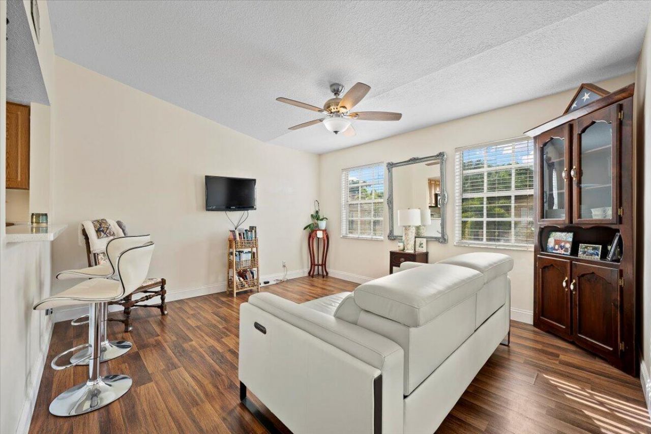 1015 Lake Shore Drive, Unit 105, Lake Park, FL 33403 Photo