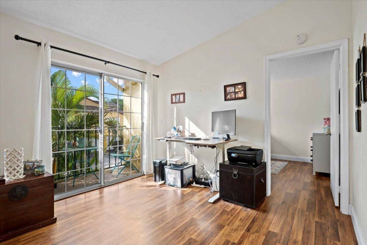 1015 Lake Shore Drive, Unit 105, Lake Park, FL 33403 Photo