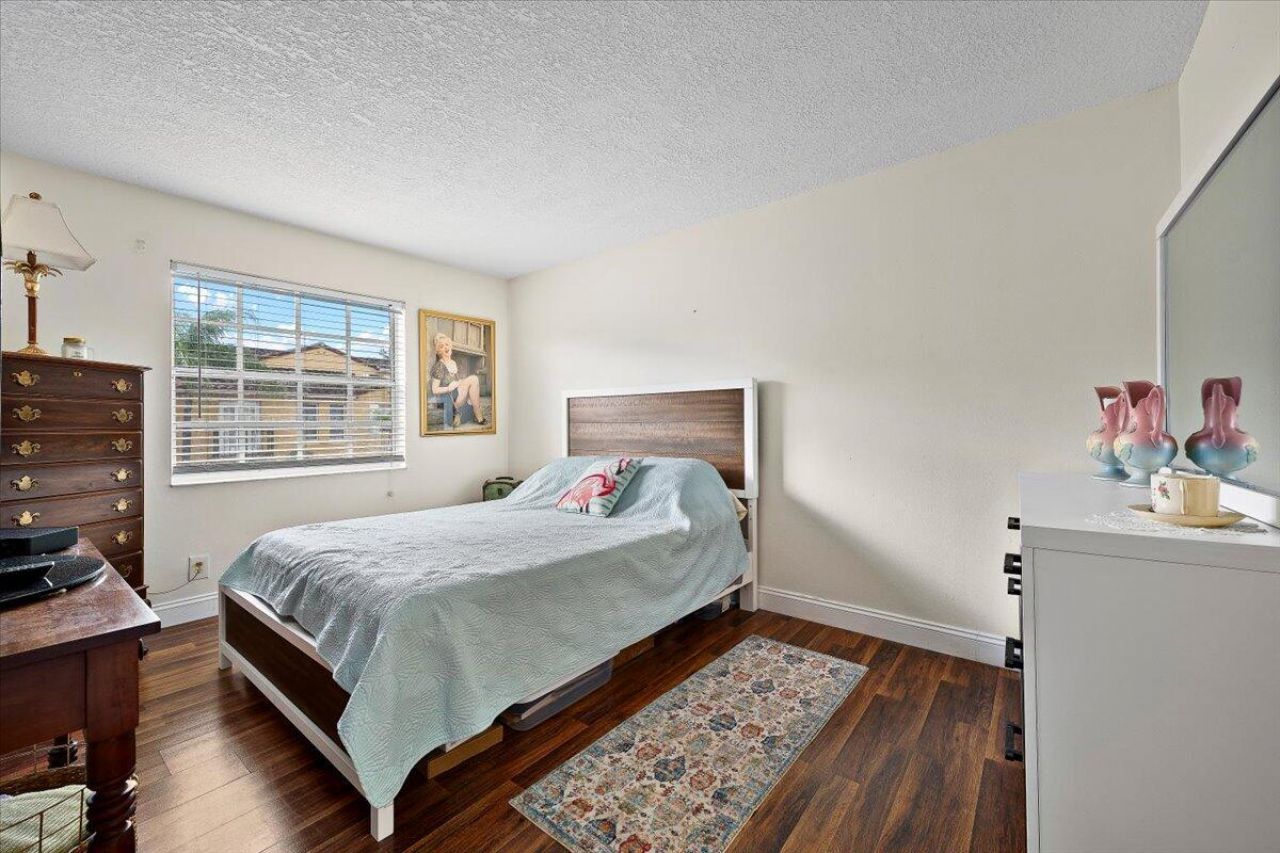 1015 Lake Shore Drive, Unit 105, Lake Park, FL 33403 Photo