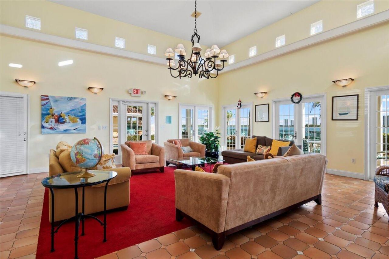 1015 Lake Shore Drive, Unit 105, Lake Park, FL 33403 Photo