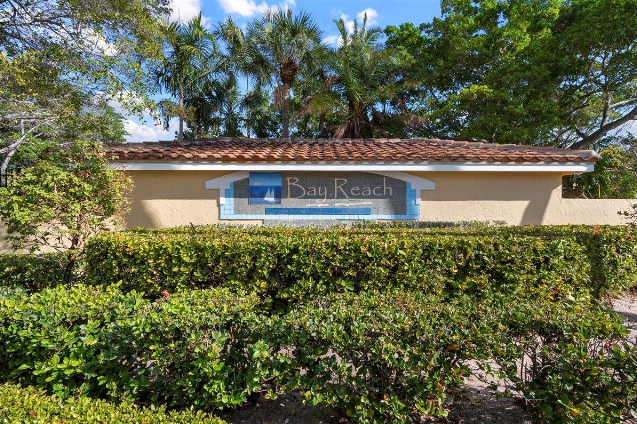 1015 Lake Shore Drive, Unit 105, Lake Park, FL 33403 Photo