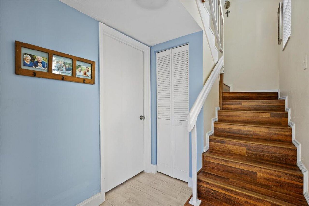 1015 Lake Shore Drive, Unit 105, Lake Park, FL 33403 Photo
