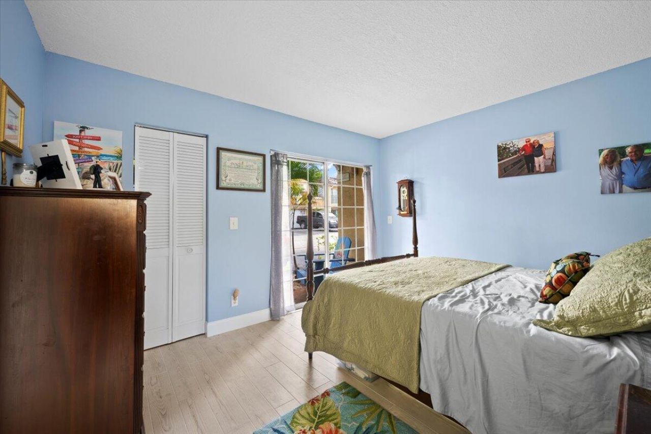 1015 Lake Shore Drive, Unit 105, Lake Park, FL 33403 Photo
