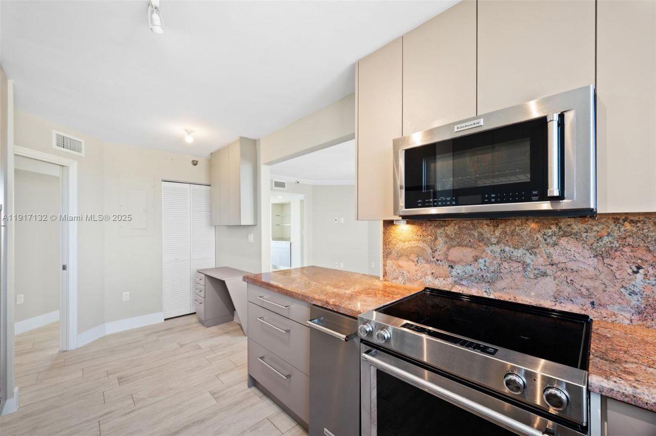 441 Valencia Ave, Unit 1201, Coral Gables, FL 33134 Photo