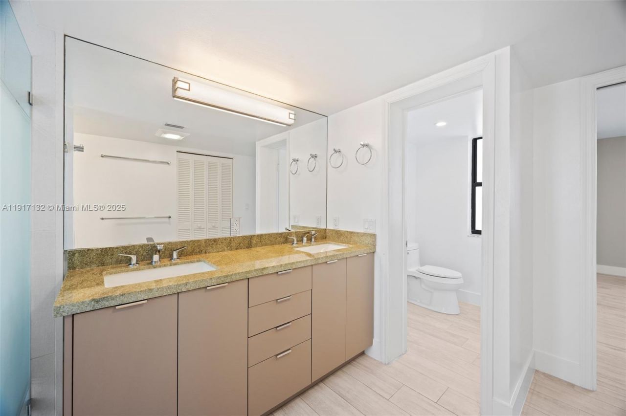 441 Valencia Ave, Unit 1201, Coral Gables, FL 33134 Photo