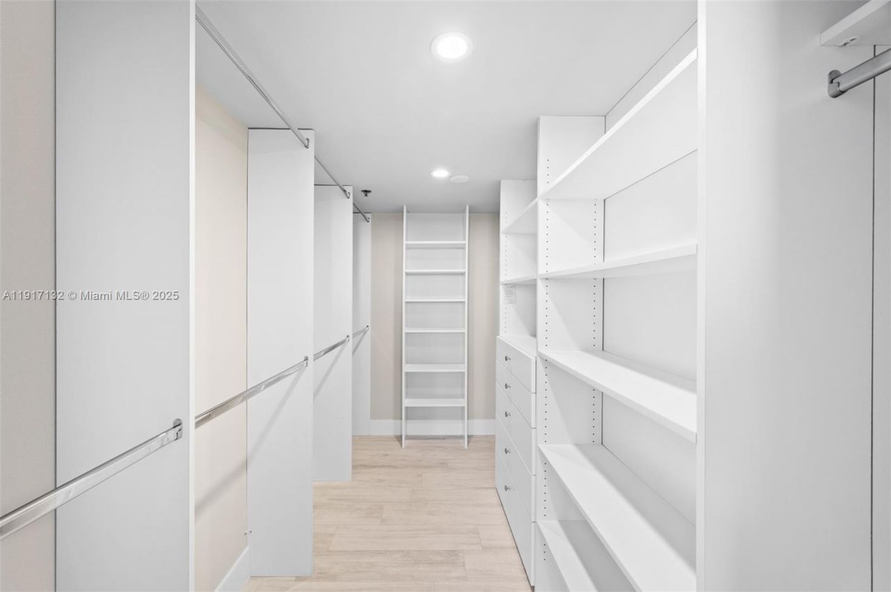 441 Valencia Ave, Unit 1201, Coral Gables, FL 33134 Photo