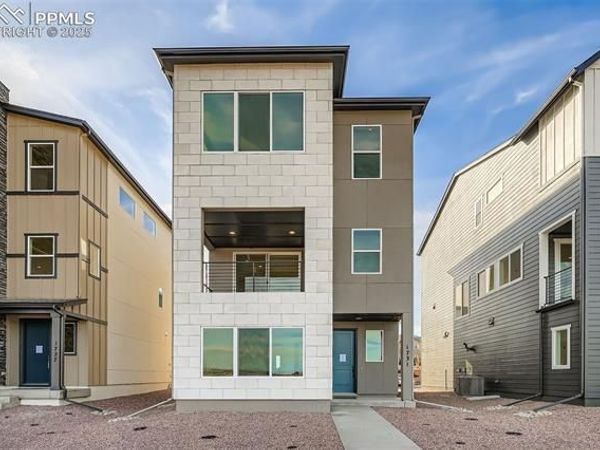 1731 Keystone Crest Lane, Colorado Springs, CO 80905