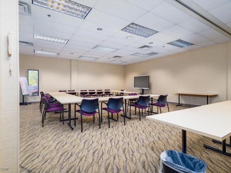 1260 Monroe Street NW, Unit 37R, New Philadelphia, OH 44663 Photo 9