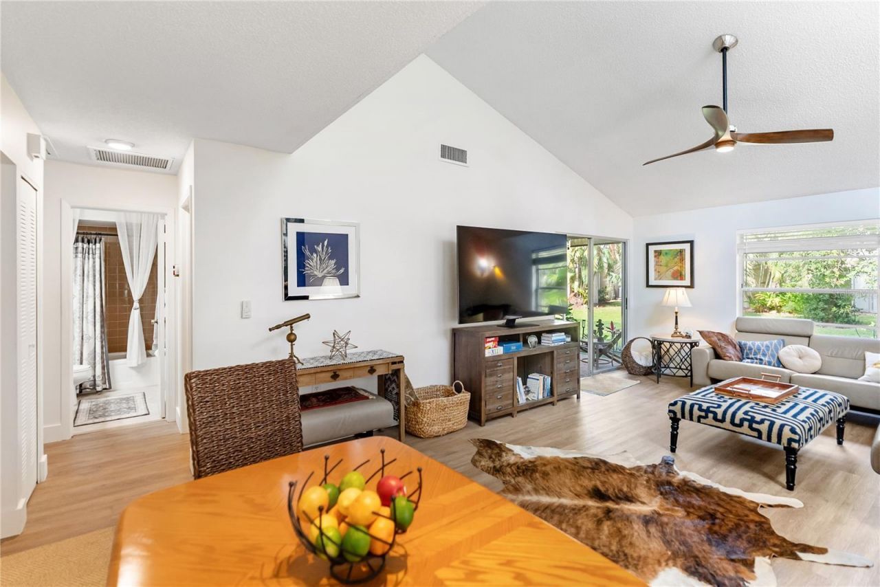 4767 Village Gardens Drive, Unit 94, Sarasota, FL 34234 Photo