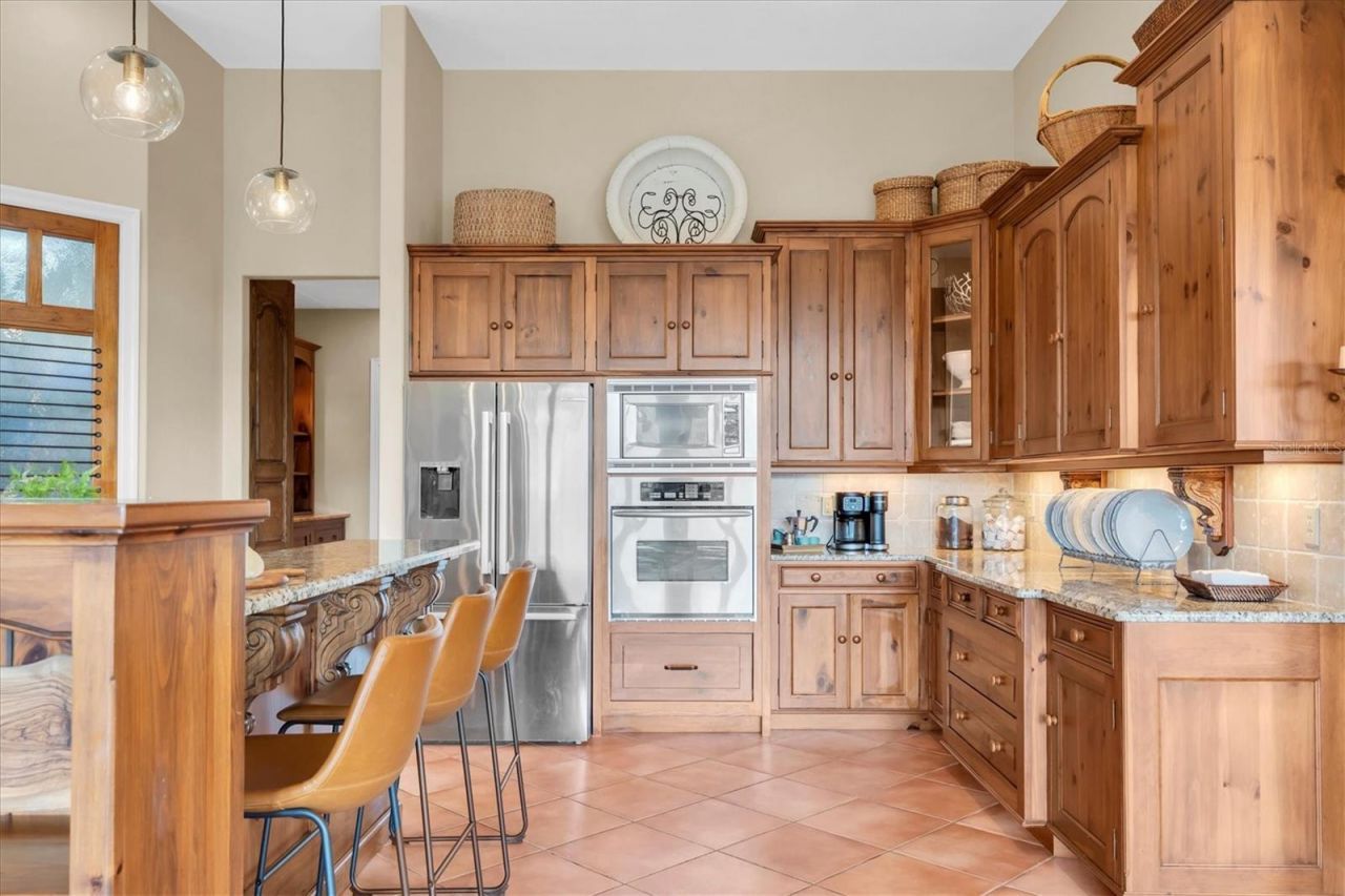 10221 Golden Eagle Drive, Largo, FL 33778 Photo