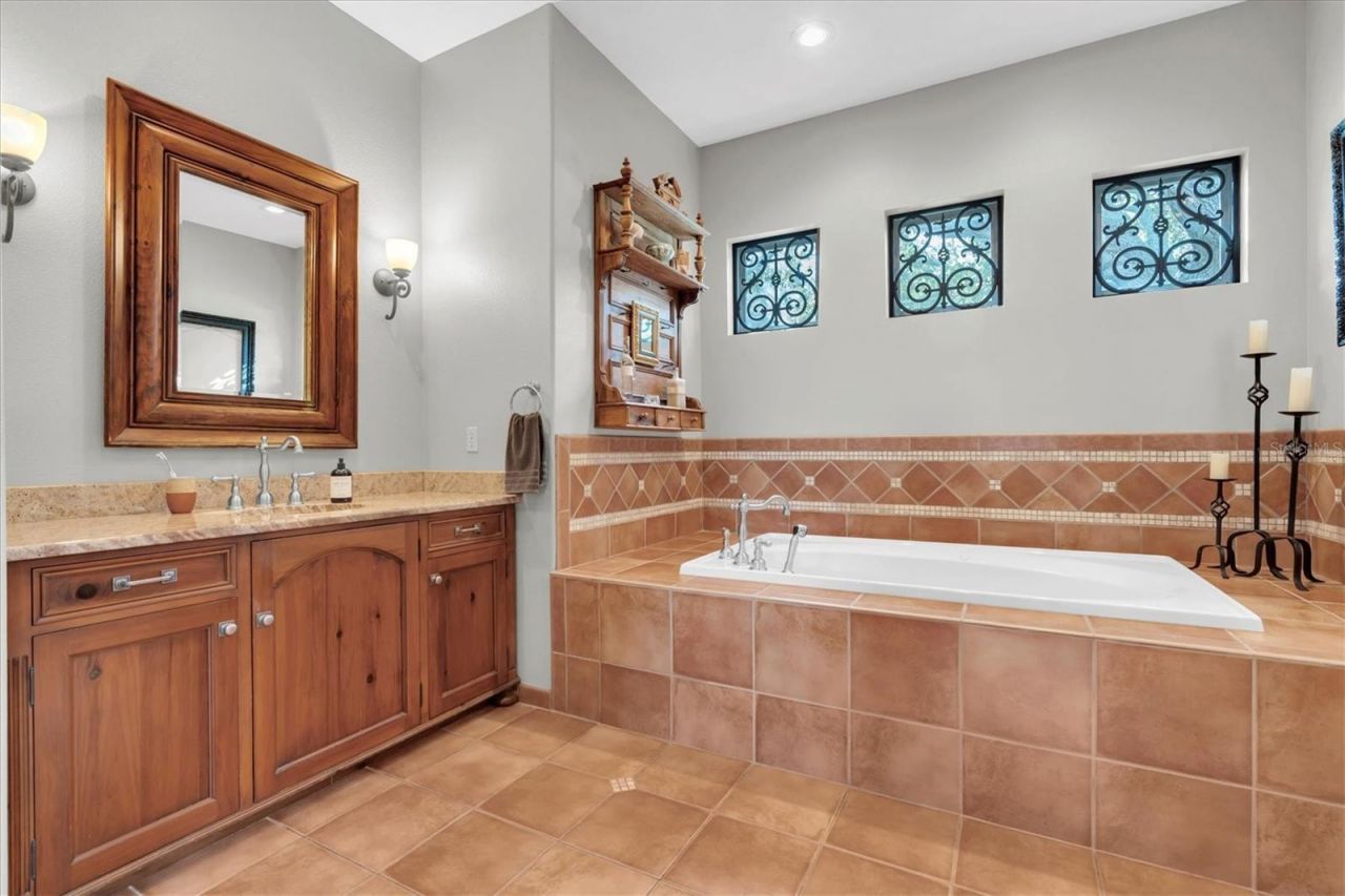 10221 Golden Eagle Drive, Largo, FL 33778 Photo