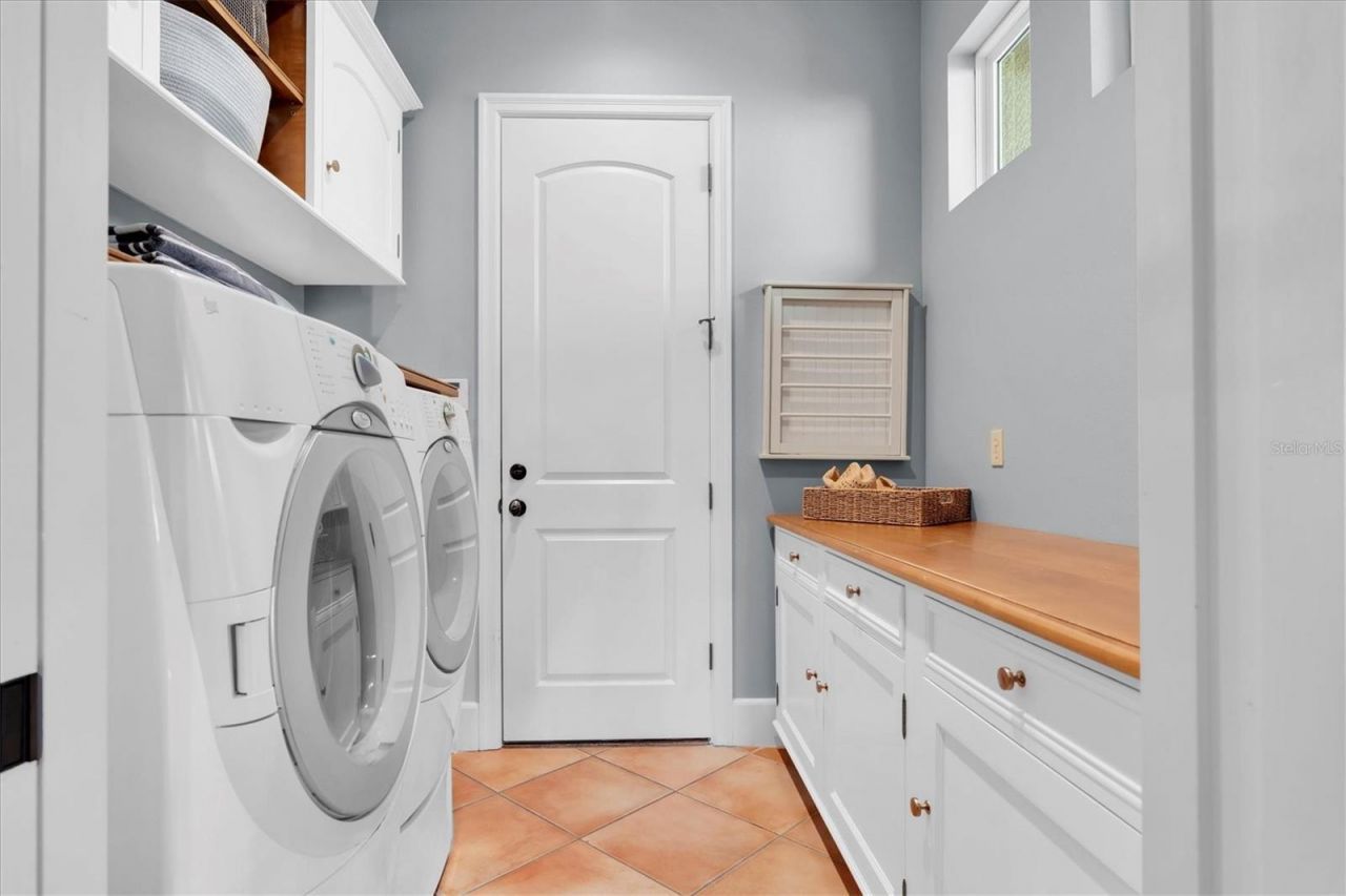 10221 Golden Eagle Drive, Largo, FL 33778 Photo