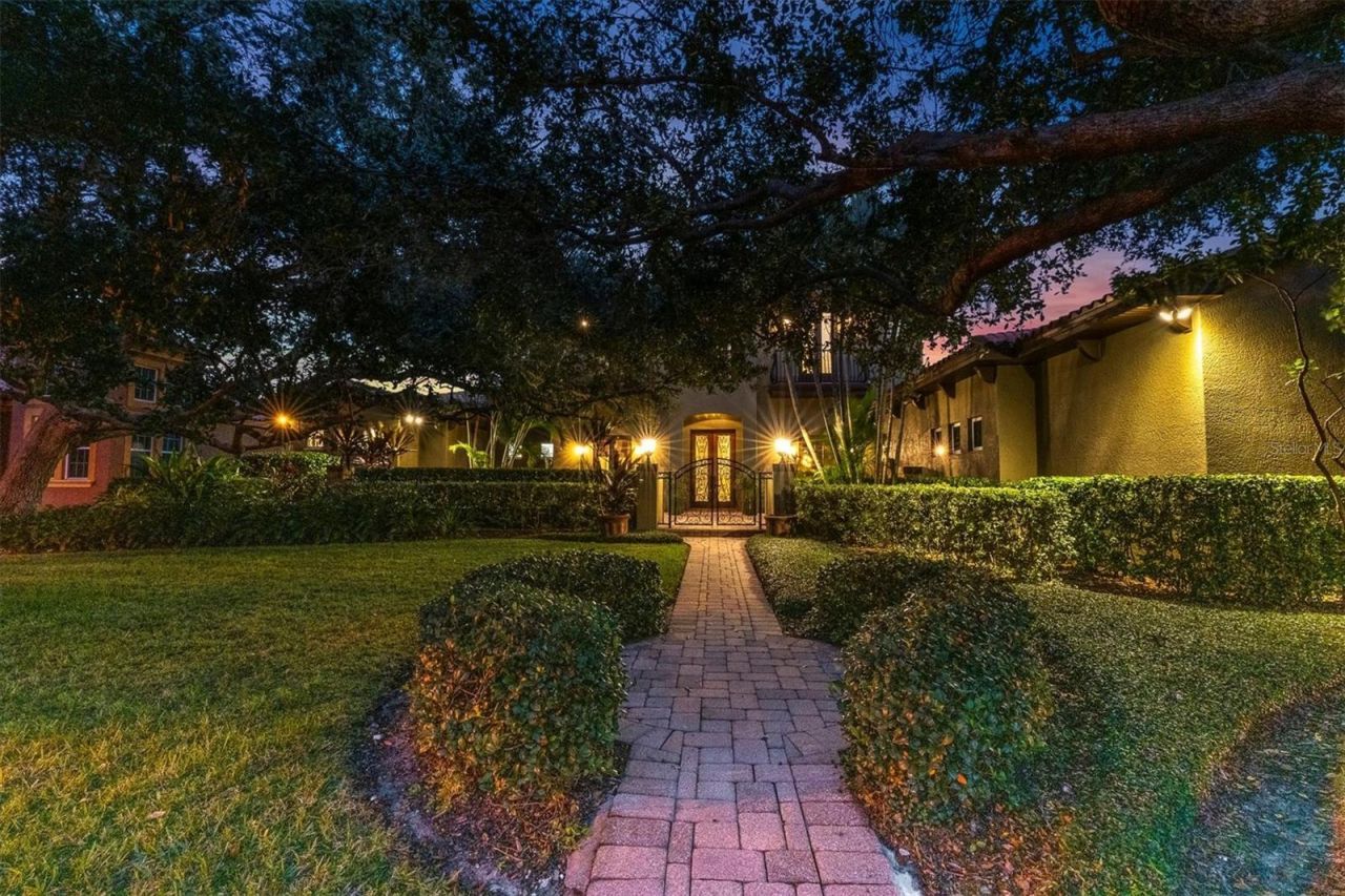 10221 Golden Eagle Drive, Largo, FL 33778 Photo