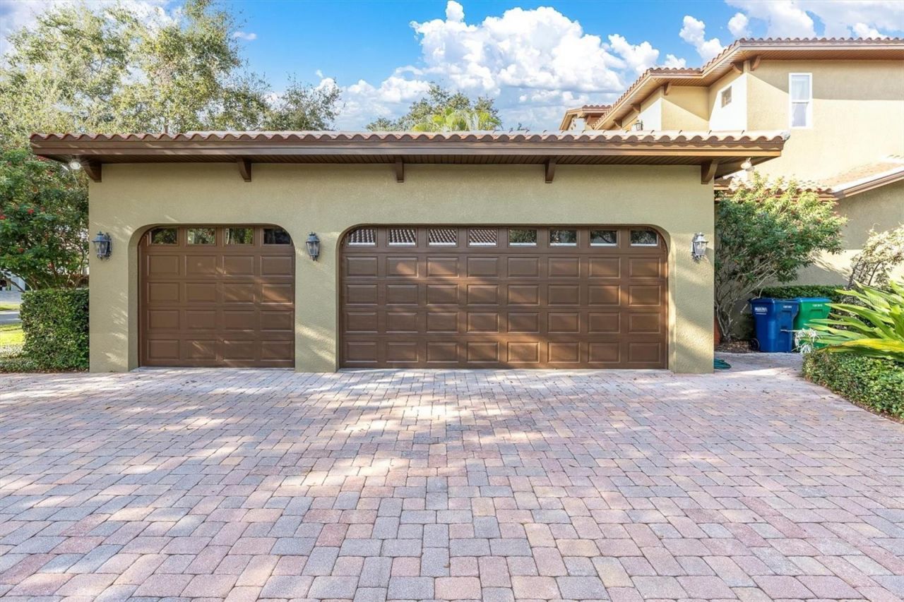 10221 Golden Eagle Drive, Largo, FL 33778 Photo