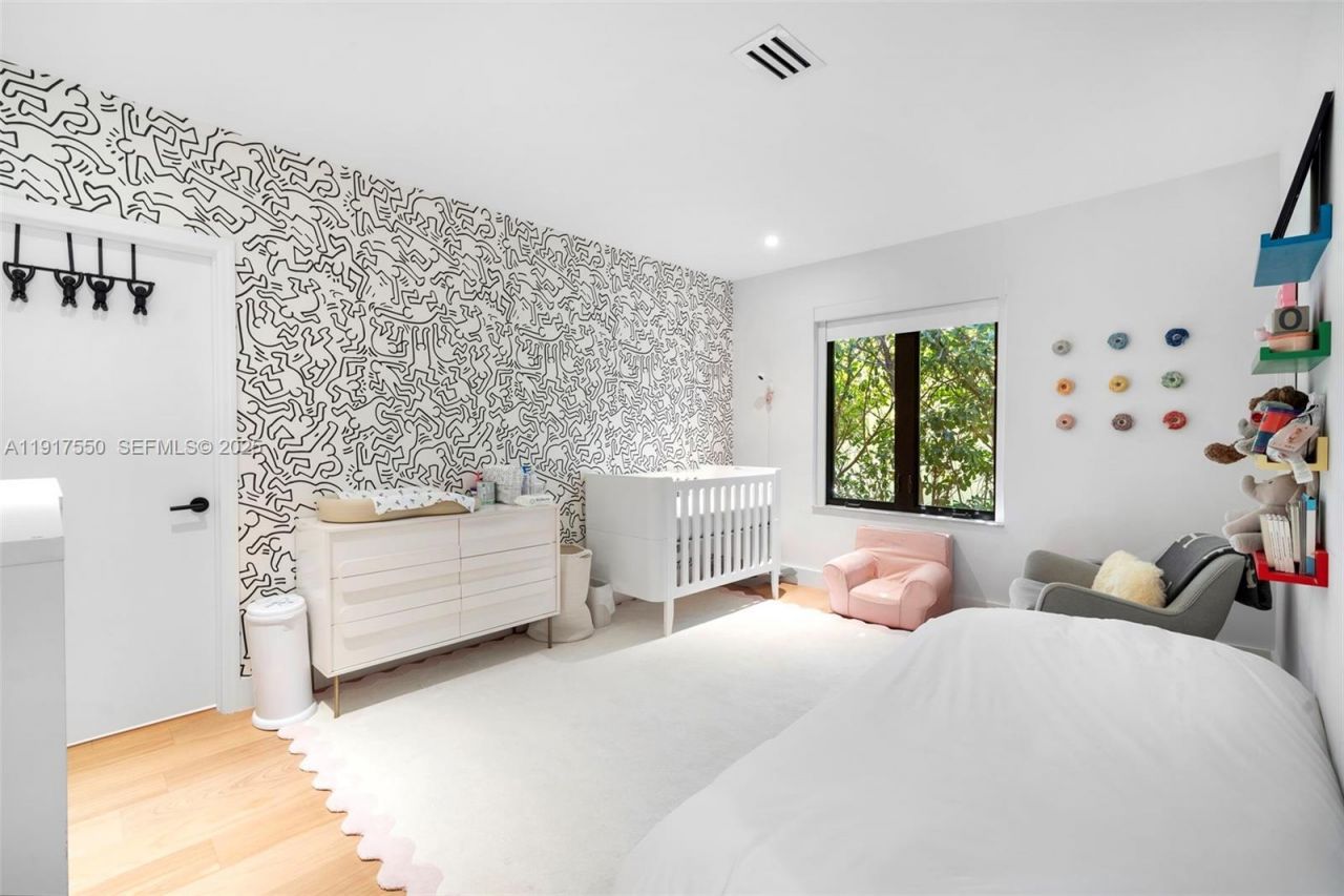 4485 N Jefferson Ave, Miami Beach, FL 33140 Photo