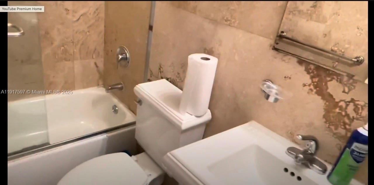 1856 NE 46th St, Unit F8, Fort Lauderdale, FL 33308 Photo