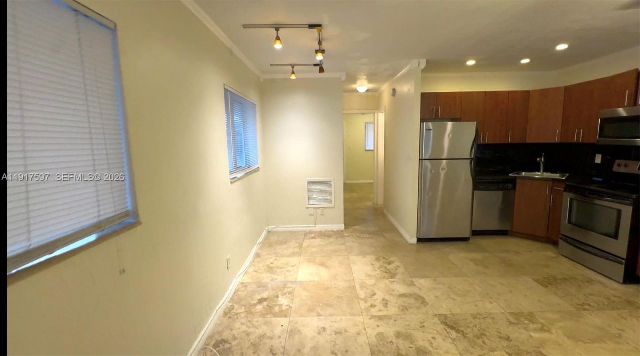 1856 NE 46th St, Unit F8, Fort Lauderdale, FL 33308 Photo