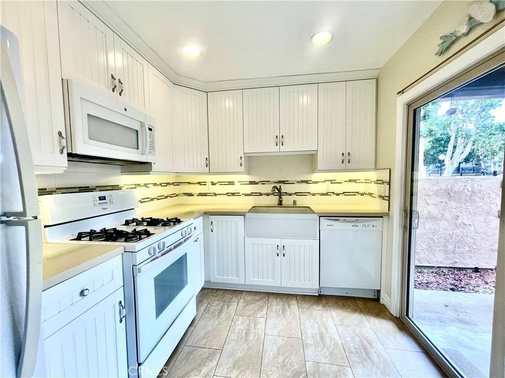 16973 Bluewater Lane, Unit 71, Huntington Beach, CA 92649 Main Photo