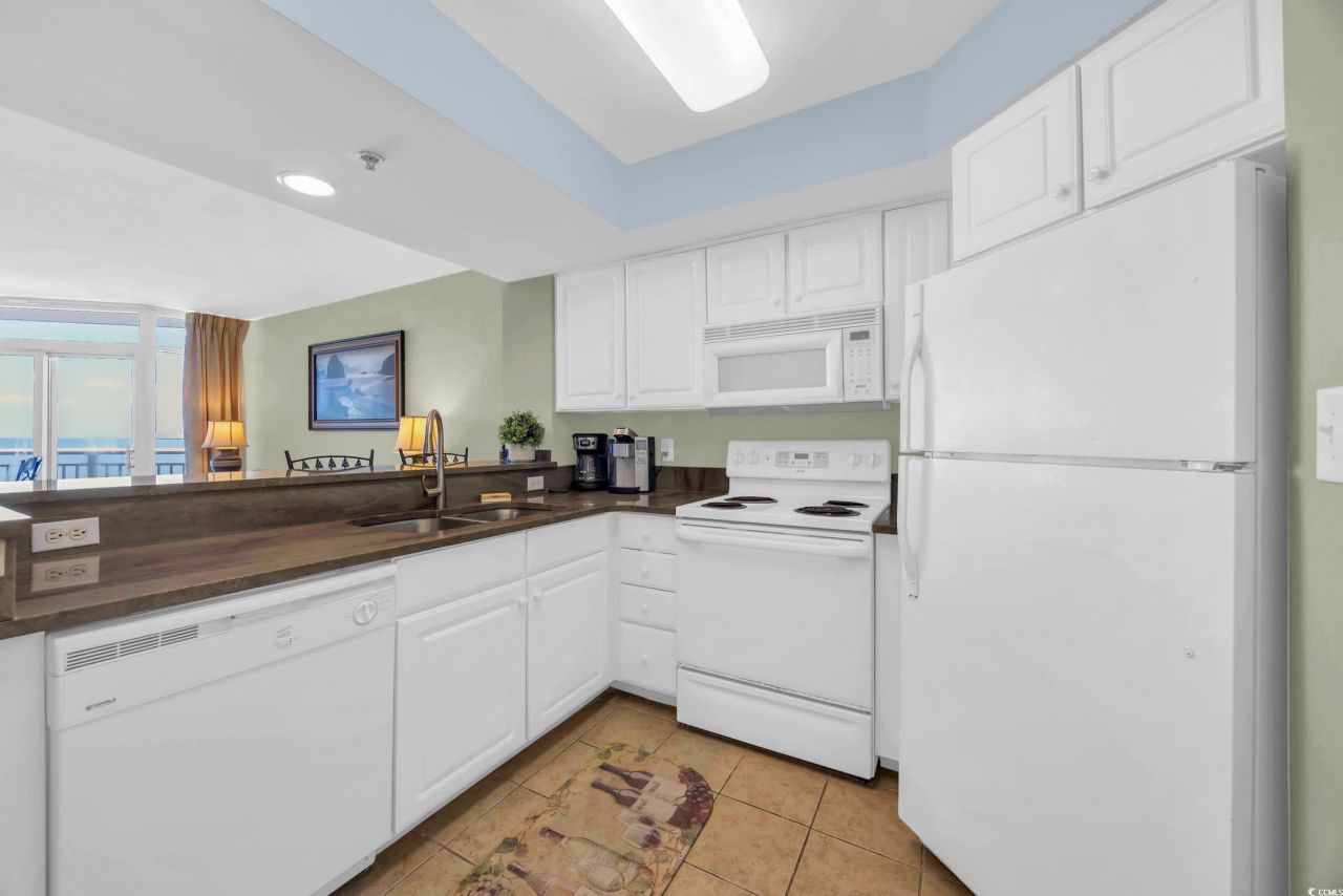 2504 Ocean Blvd. N Photo 8