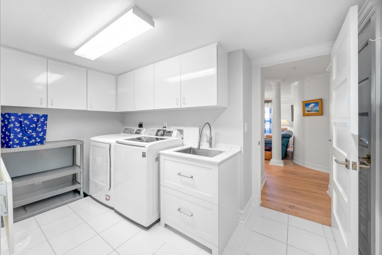 3131 West Gulf Drive, Unit 303, Sanibel, FL 33957 Photo