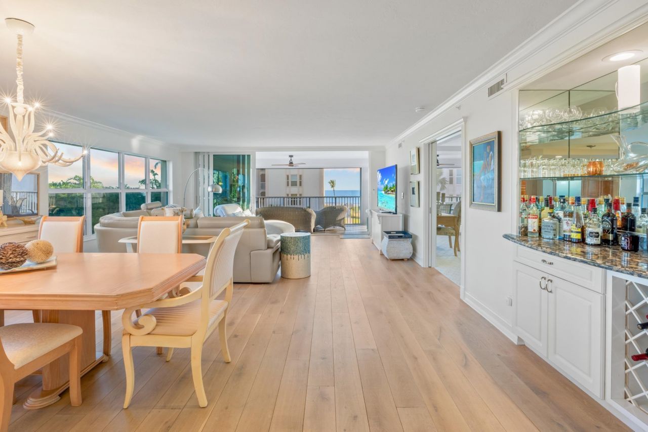 3131 West Gulf Drive, Unit 303, Sanibel, FL 33957 Photo