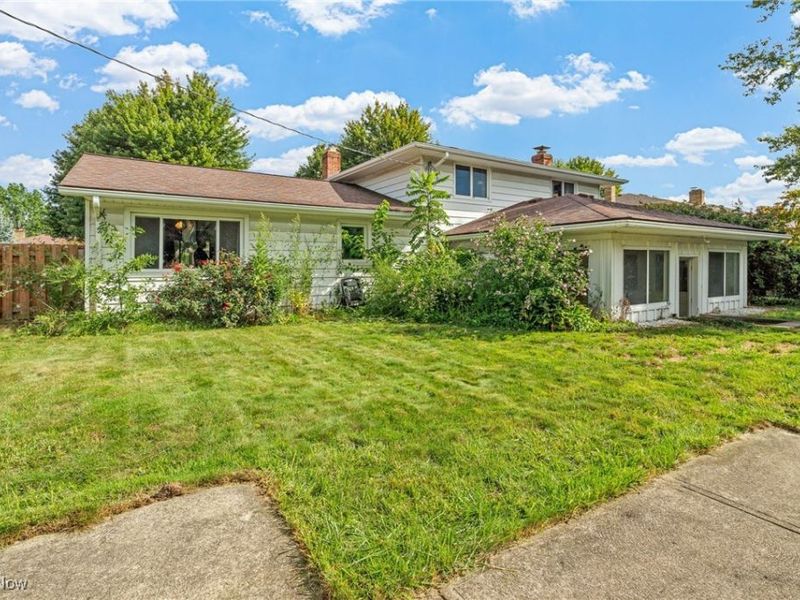 13467 Belfair Drive, Middleburg Heights, OH 44130 Photo 26