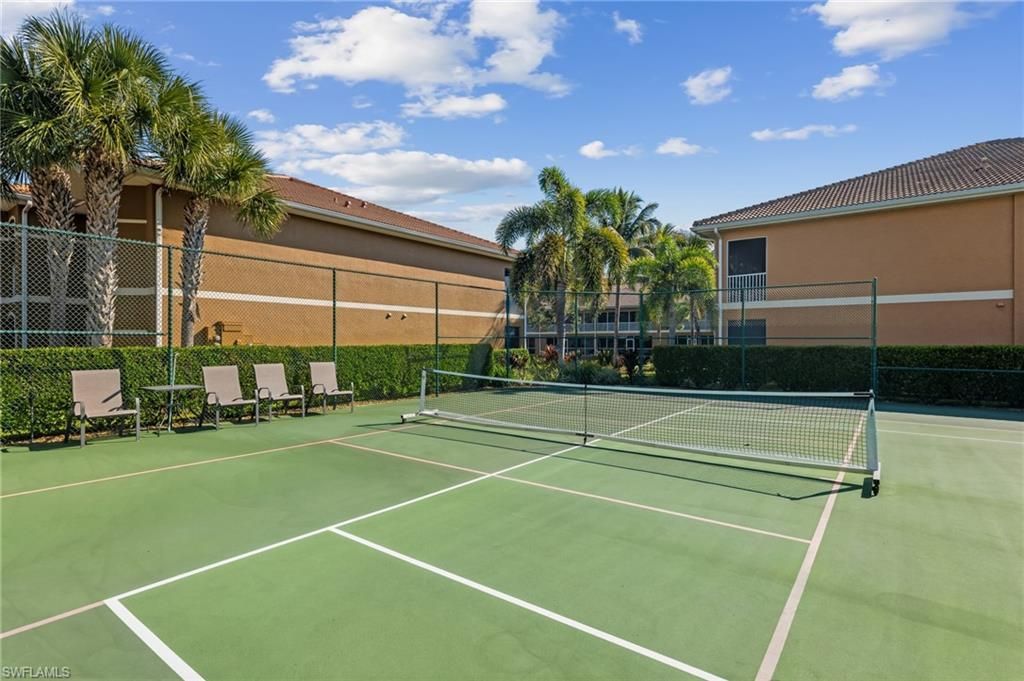 1076 Winding Pines Cir, Unit 206, Cape Coral, FL 33909 Photo