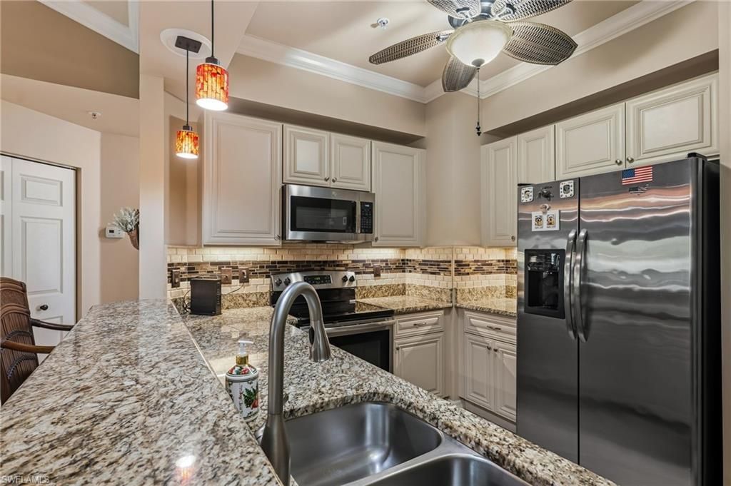 1076 Winding Pines Cir, Unit 206, Cape Coral, FL 33909 Photo