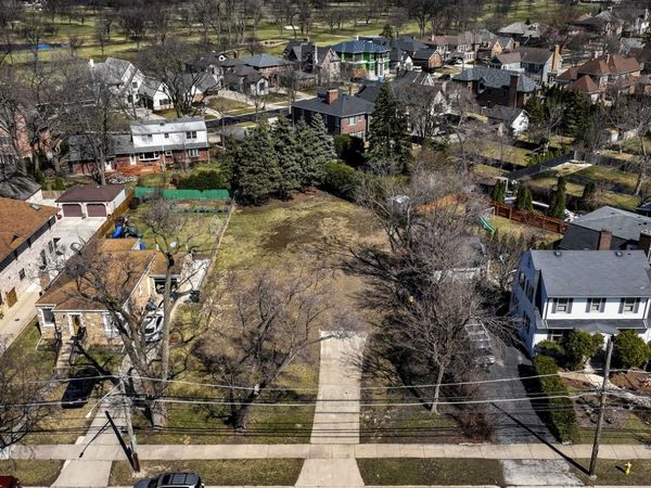 445 N Northwest Highway, Park Ridge, IL 60068