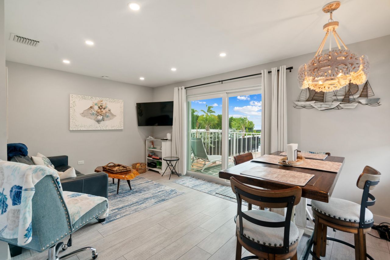 127 Seaside Avenue, Key Largo, FL 33037 Photo