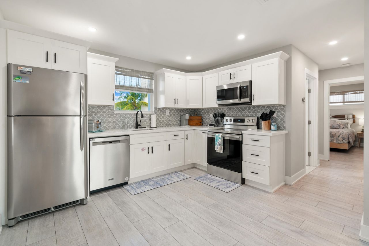 127 Seaside Avenue, Key Largo, FL 33037 Photo