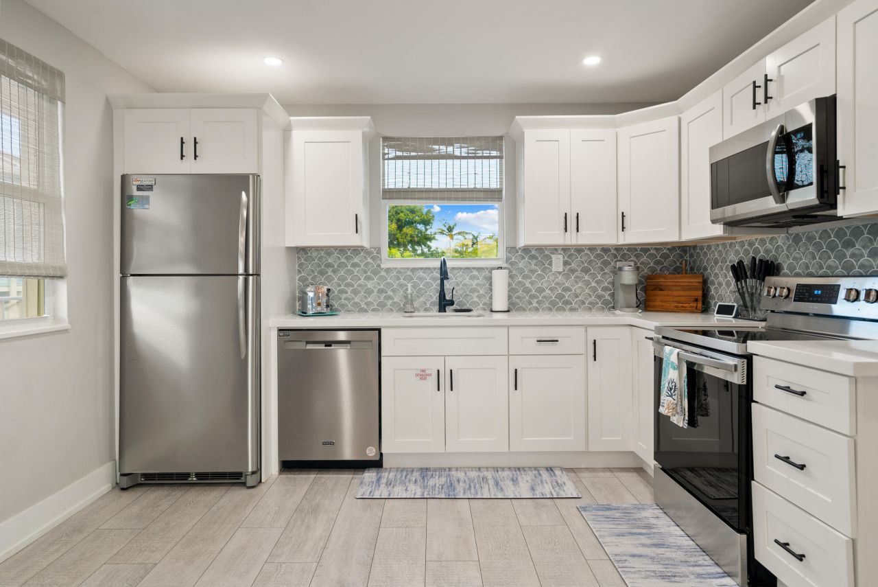 127 Seaside Avenue, Key Largo, FL 33037 Photo