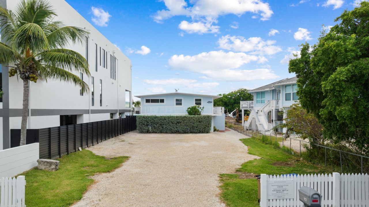 127 Seaside Avenue, Key Largo, FL 33037 Photo