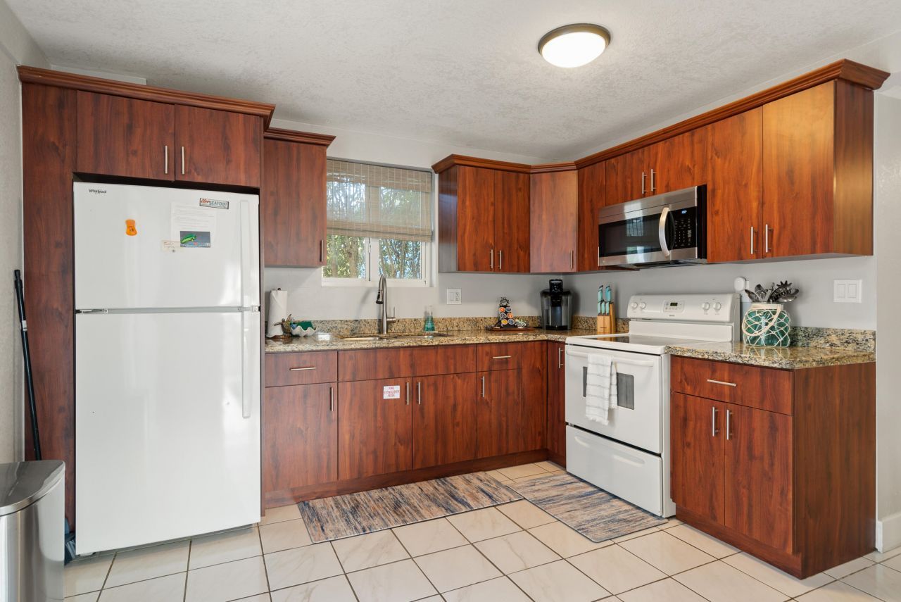 127 Seaside Avenue, Key Largo, FL 33037 Photo