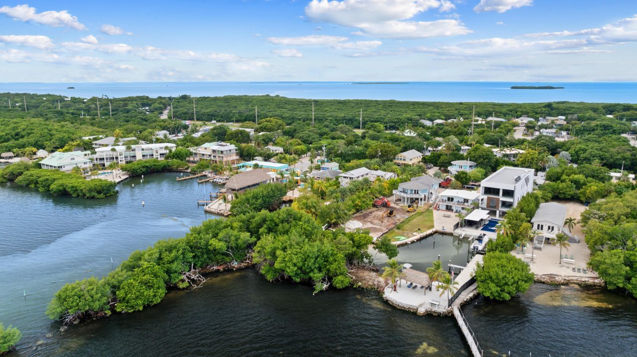 127 Seaside Avenue, Key Largo, FL 33037 Photo
