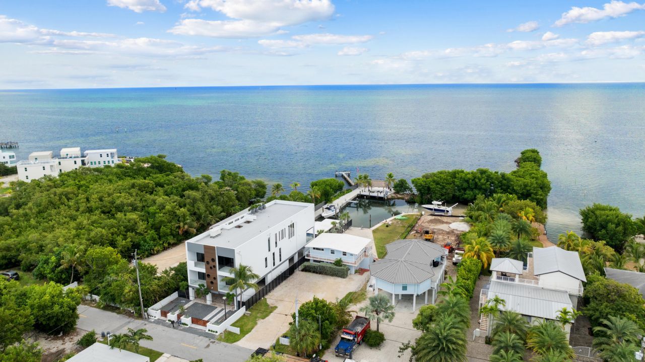 127 Seaside Avenue, Key Largo, FL 33037 Photo