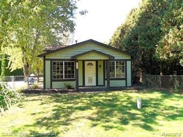 3225 Oakridge Drive, Highland Twp, MI 48356