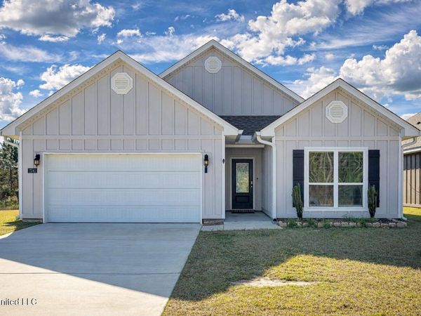 7741 Coral Lane, Ocean Springs, MS 39564