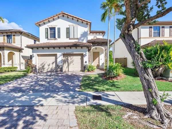 9115 SW 227th Ter, Cutler Bay, FL 33190