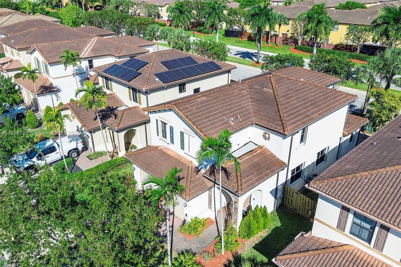 9115 SW 227th Ter, Cutler Bay, FL 33190 Photo