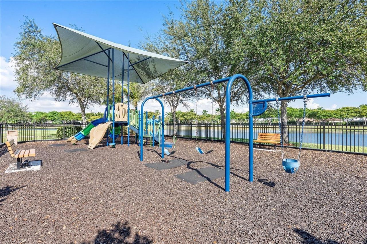 9115 SW 227th Ter, Cutler Bay, FL 33190 Photo