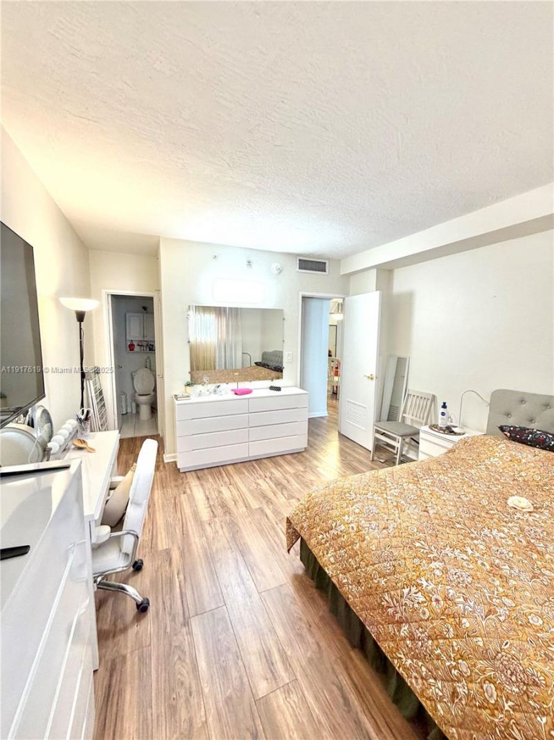 3000 S Ocean Dr, Unit 718, Hollywood, FL 33019 Photo