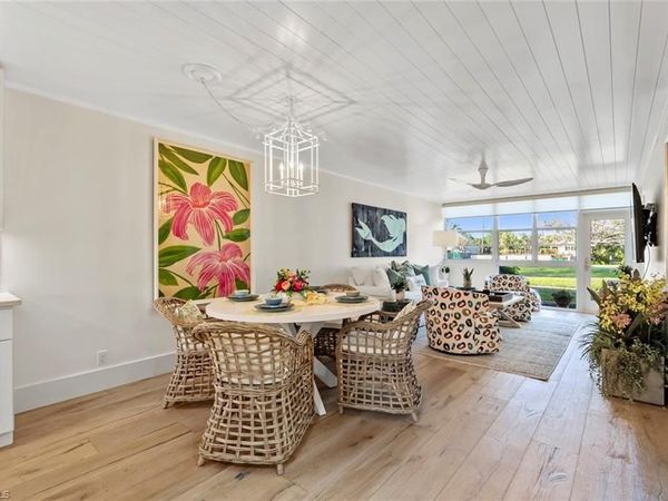 676 Broad AVE S, Unit J676, NAPLES, FL 34102