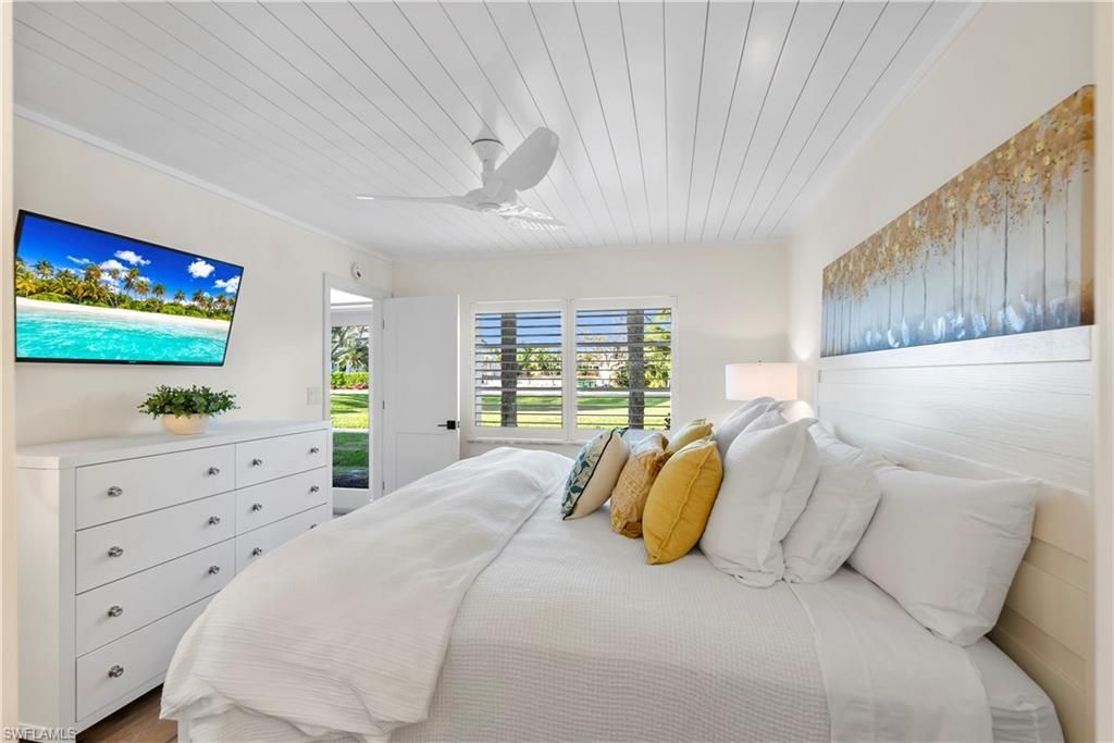 676 Broad Ave S, Unit J676, Naples, FL 34102 Photo