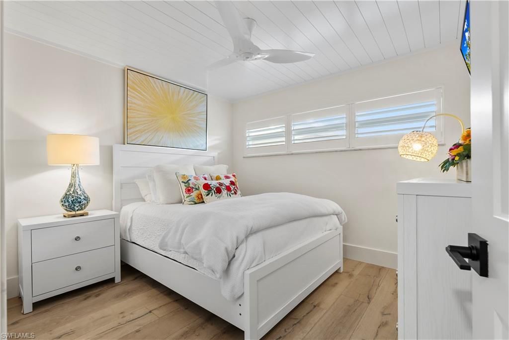 676 Broad Ave S, Unit J676, Naples, FL 34102 Photo