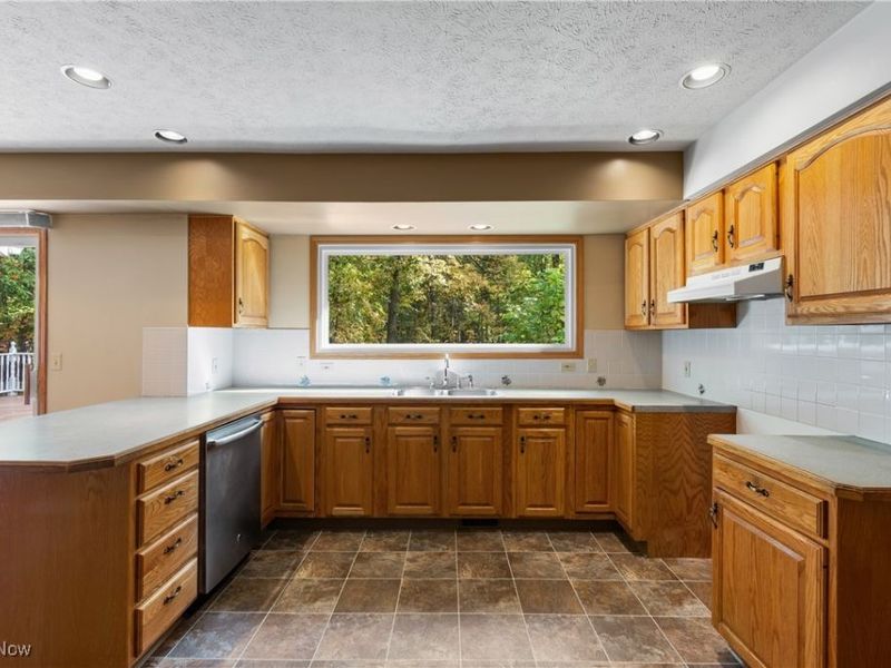 4611 Max Road, North Canton, OH 44720 Photo 11