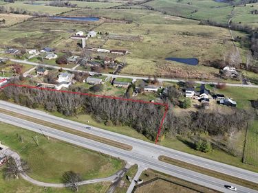 5400 Louisville Road, Salvisa, KY 40372